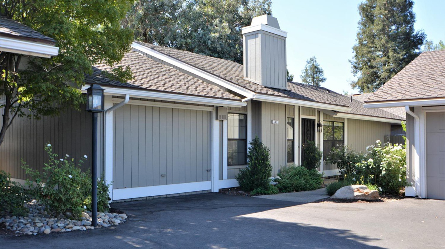 203 E Cole Ave, Fresno, CA 93720