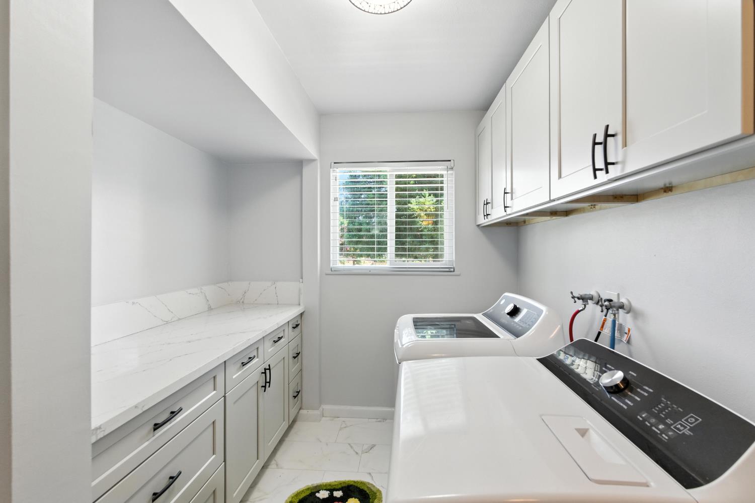 441 W Sample Ave, Fresno, CA 93704