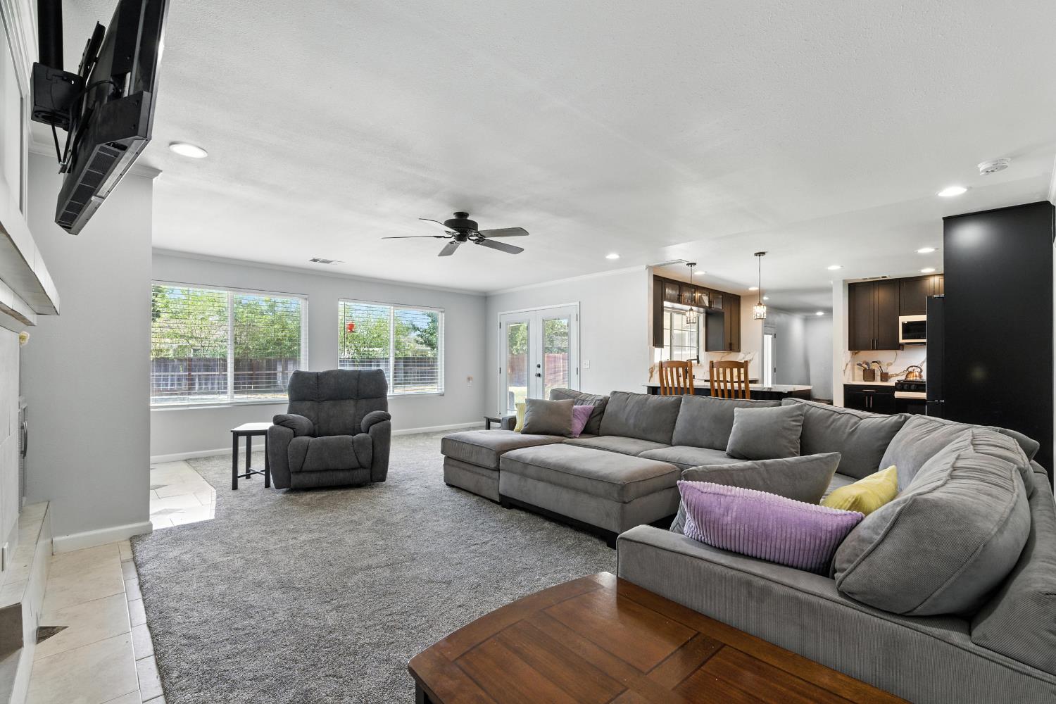 441 W Sample Ave, Fresno, CA 93704