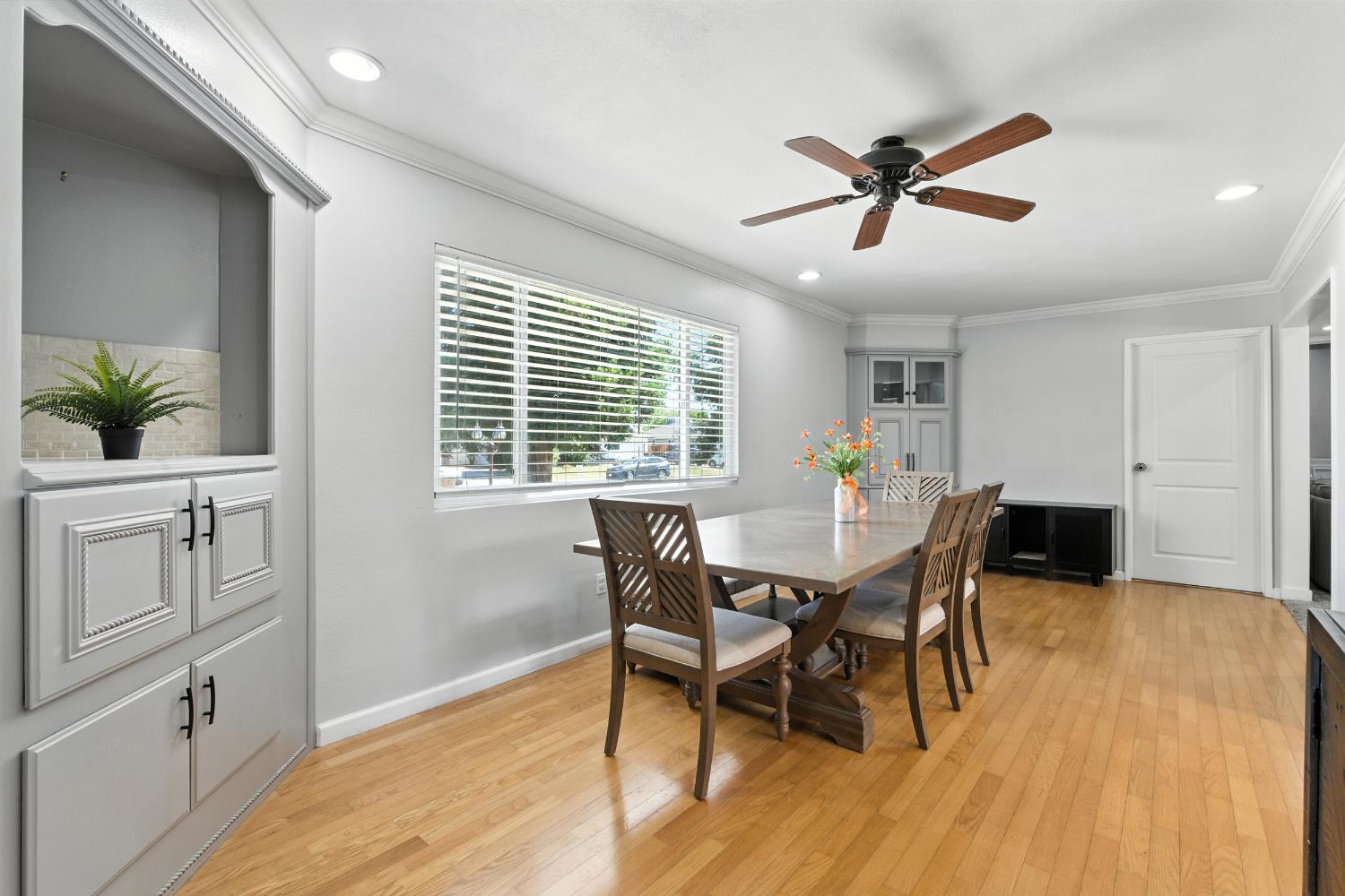 441 W Sample Ave, Fresno, CA 93704
