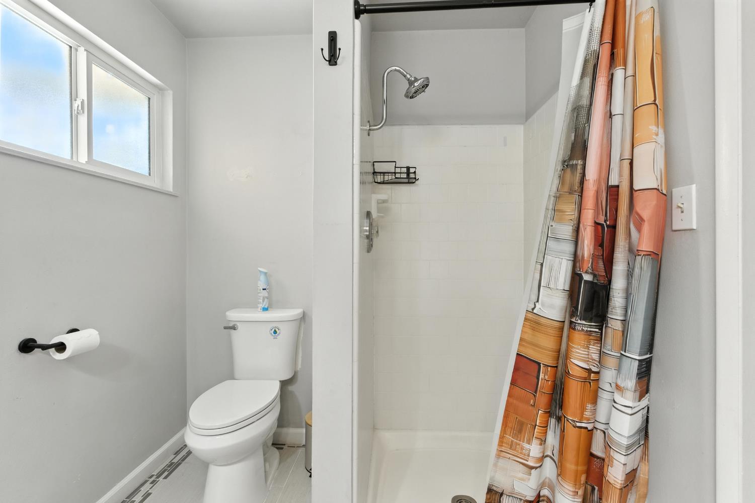 441 W Sample Ave, Fresno, CA 93704