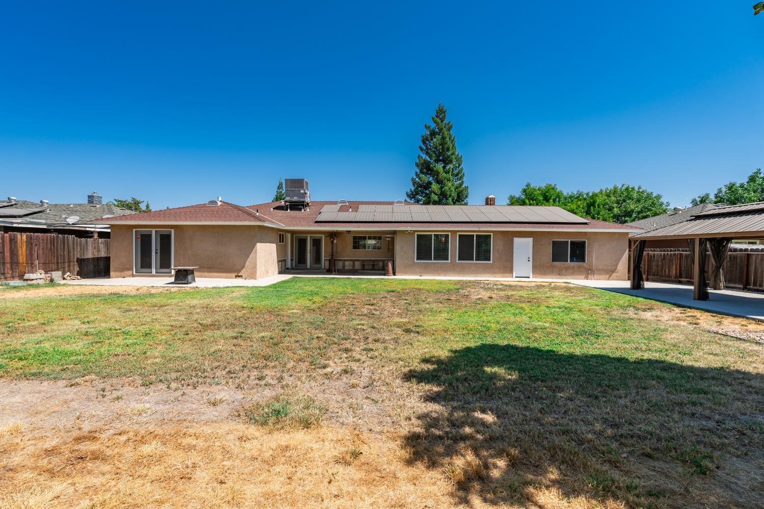 441 W Sample Ave, Fresno, CA 93704