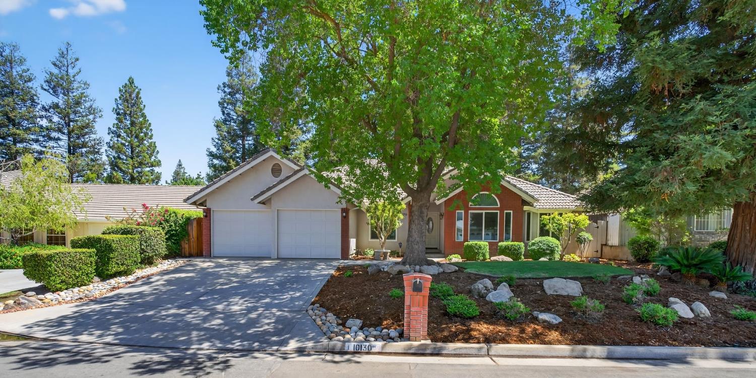 10130 N Heather Dr