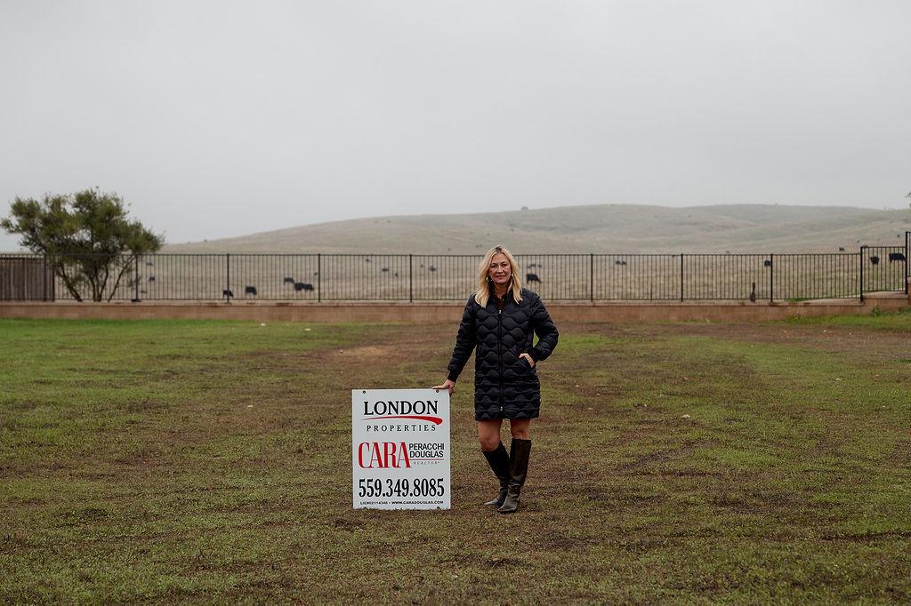 879 Terrace Pl, Madera, CA 93636