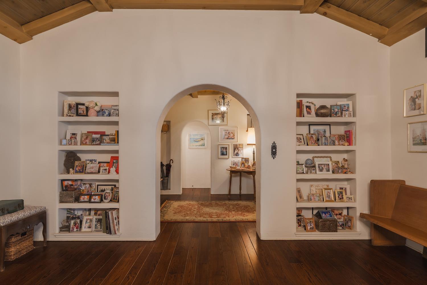 1525 N Echo Ave, Fresno, CA 93728