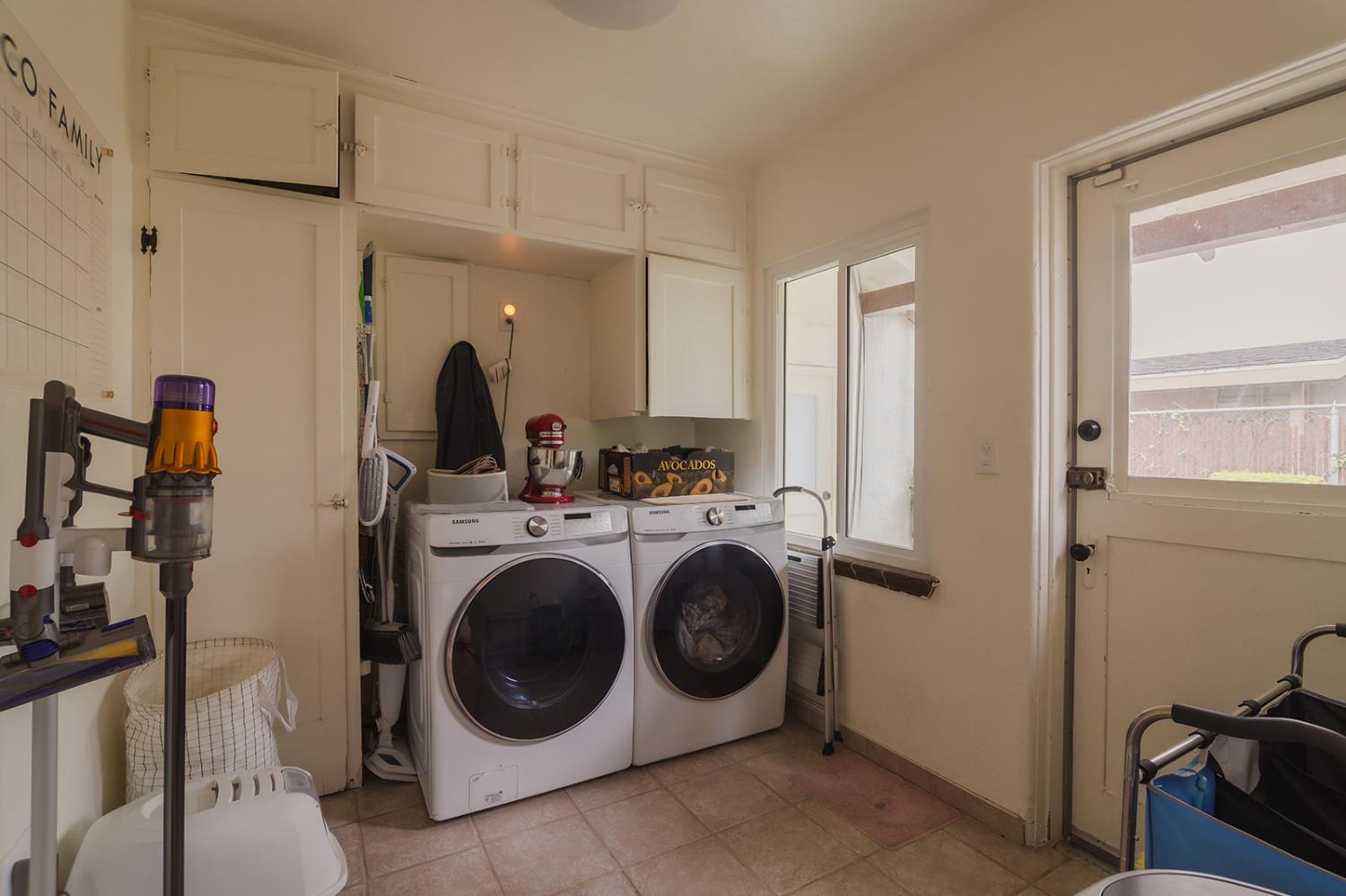 1525 N Echo Ave, Fresno, CA 93728