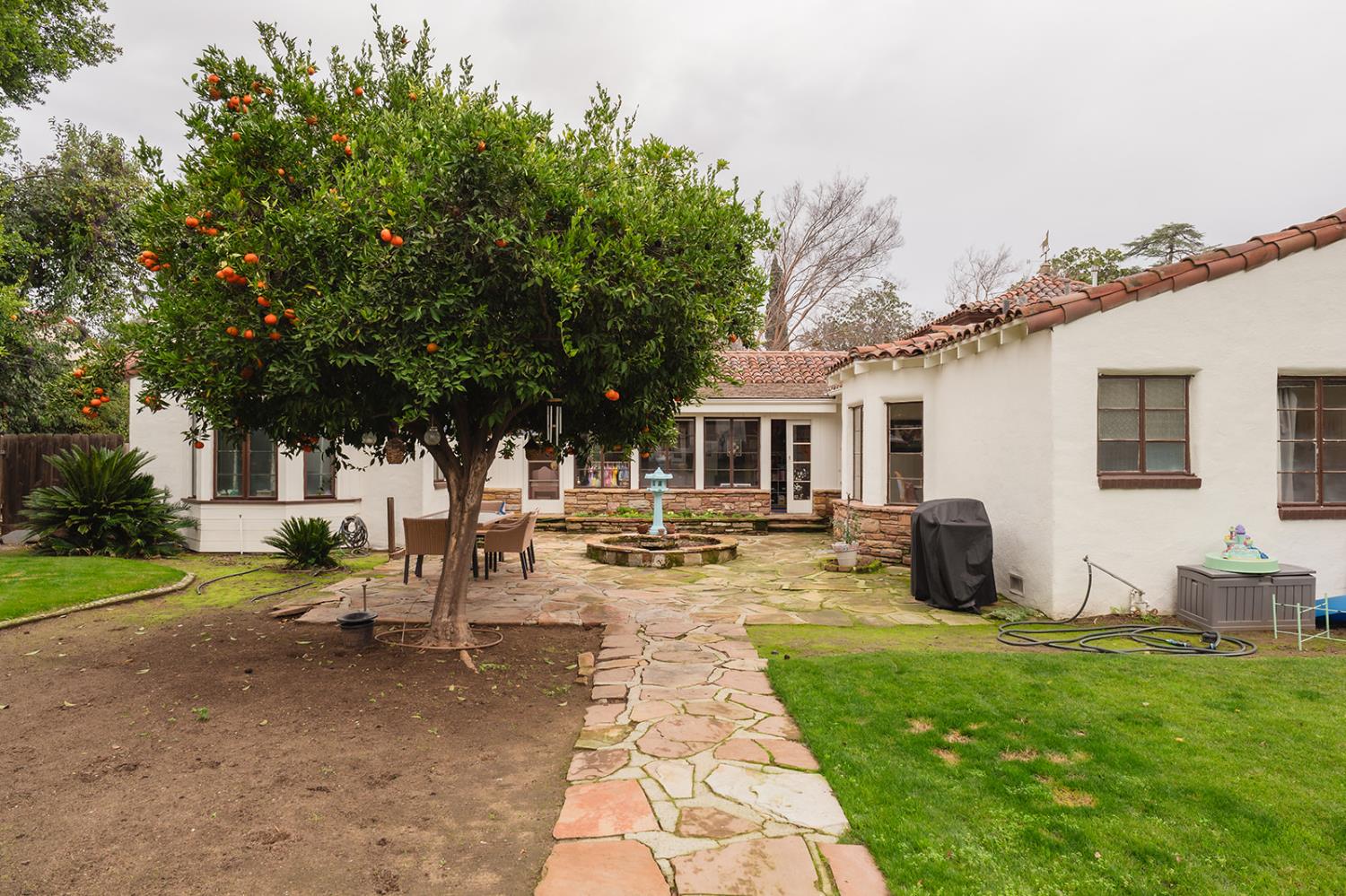 1525 N Echo Ave, Fresno, CA 93728