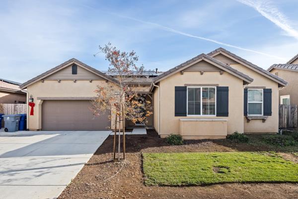 1667 Las Rosas Ave